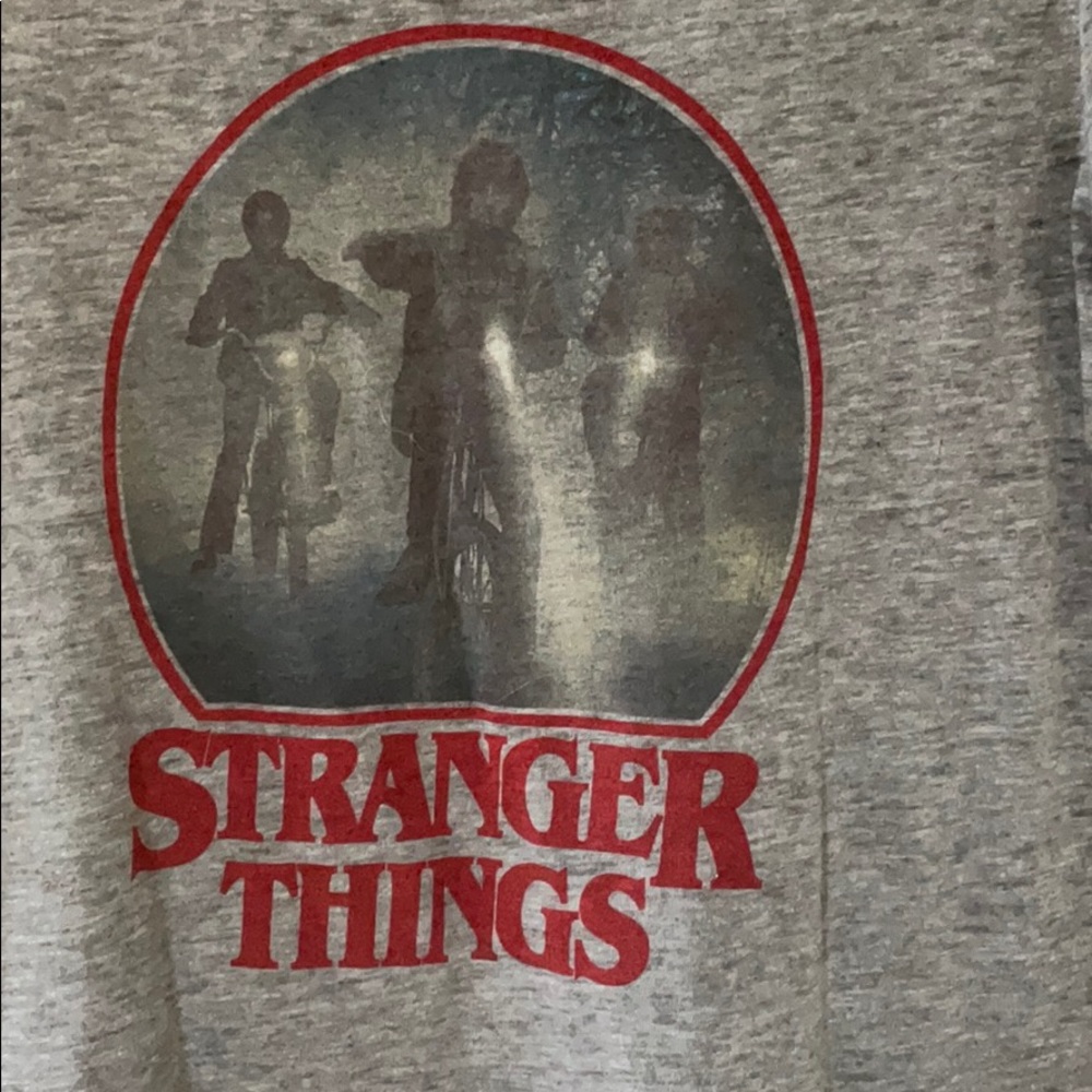 Stranger things shirt 💖🌈 - Picture 2 of 3